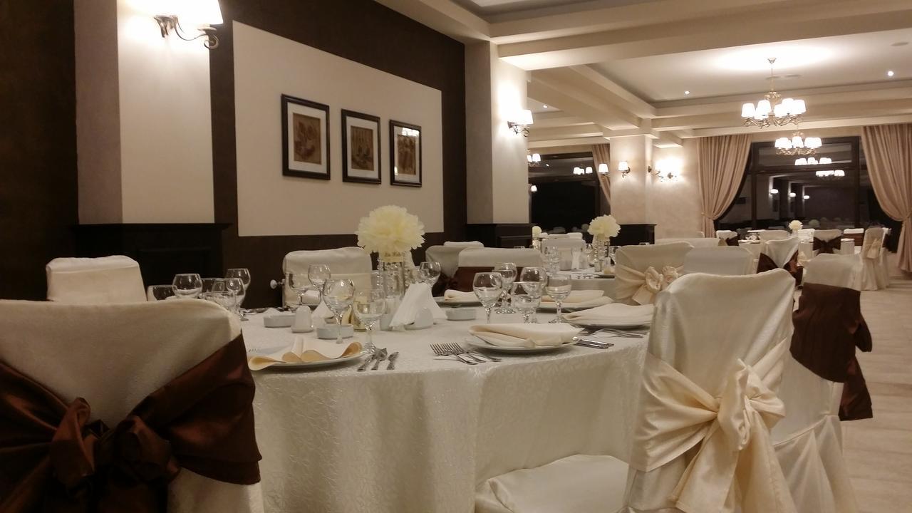 Flori De Mar Hotel Poiana Mărului Eksteriør billede